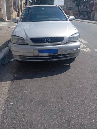 CHEVROLET ASTRA 2.0 MPFI EXPRESSION SEDAN 8V GASOLINA 4P MANUAL CHEVROLET ASTRA 2.0 MPFI EXPRESSION SEDAN 8V GASOLINA 4P MANUAL